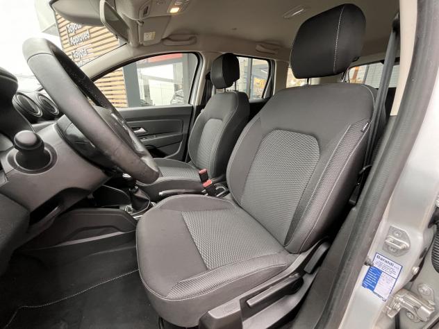 Dacia Duster 1.5 dCi 110cv 4x2 Comfort - Foto 7