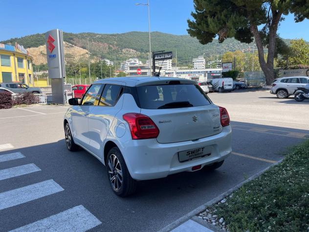 Suzuki Swift Hybrid 1.2 Hybrid Top Allgrip 4WD - Foto 4