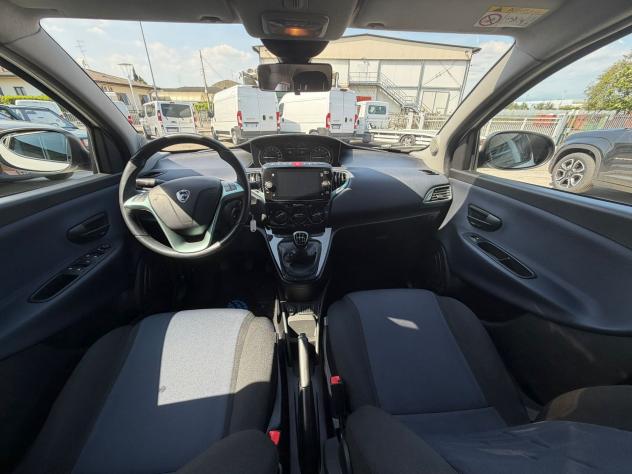 Lancia Ypsilon 1.0 FireFly 70cv Hybrid Gold Plus - Foto 7