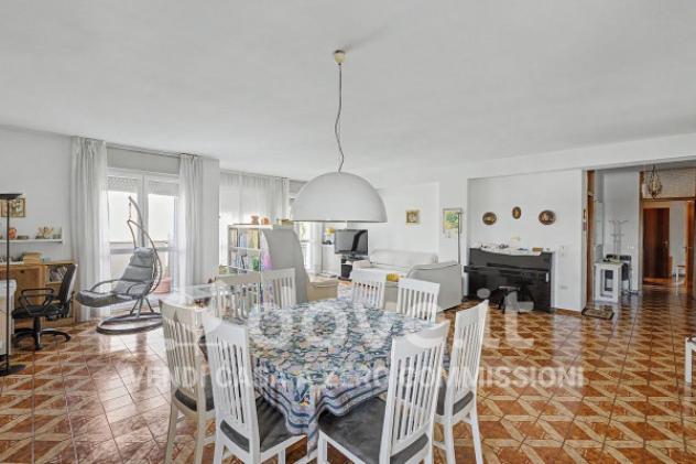 Appartamento di 210 m² con 5 locali e box auto doppio in vendita a Novara - Foto 6