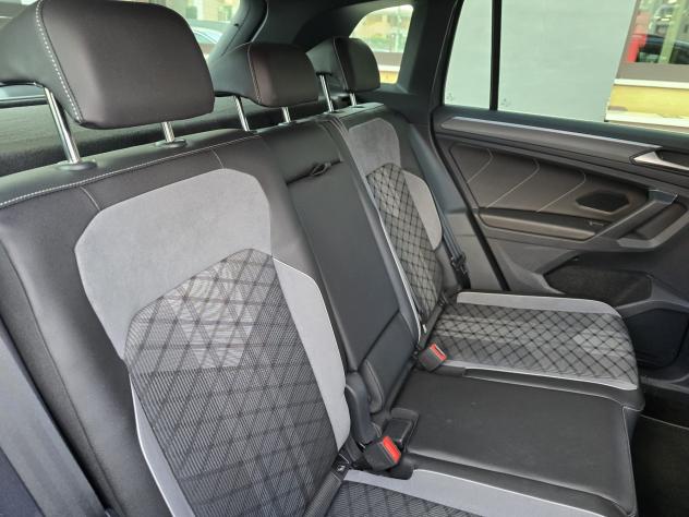 Volkswagen Tiguan 2.0 tdi R-Line 150cv dsg - Foto 6