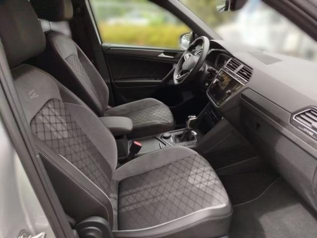 VOLKSWAGEN Tiguan 2.0 TDI 200 CV SCR DSG 4MOTION R-Line R Line rif. 22913947 - Foto 9