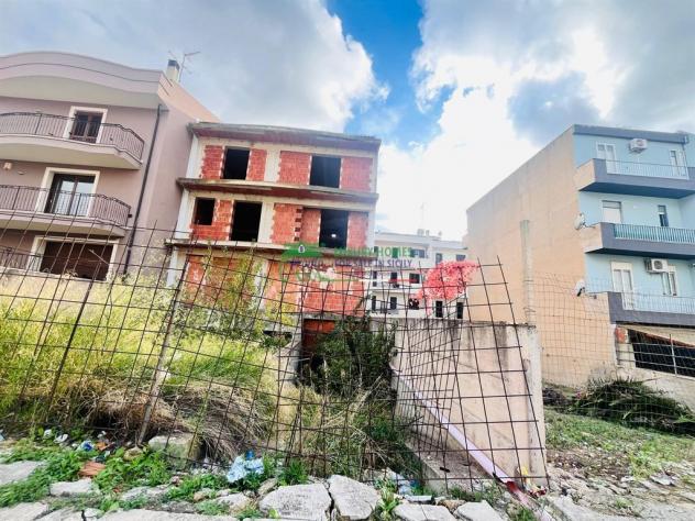 Rif:2680 - Rustico bifamiliare in centro a Comiso con garage e veranda di 40 mq - Foto 5