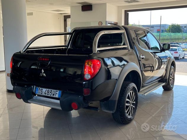 Mitsubishi L200 Double Cab - Foto 4