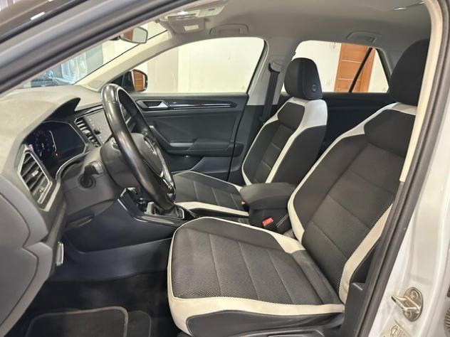 Volkswagen T-Roc 1.6 TDI SCR Advanced BlueMotion Technology - Foto 8