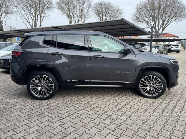 Jeep Compass e-Hybrid 1.5 Turbo MHEV T4 96kW Summit DDCT - Foto 7