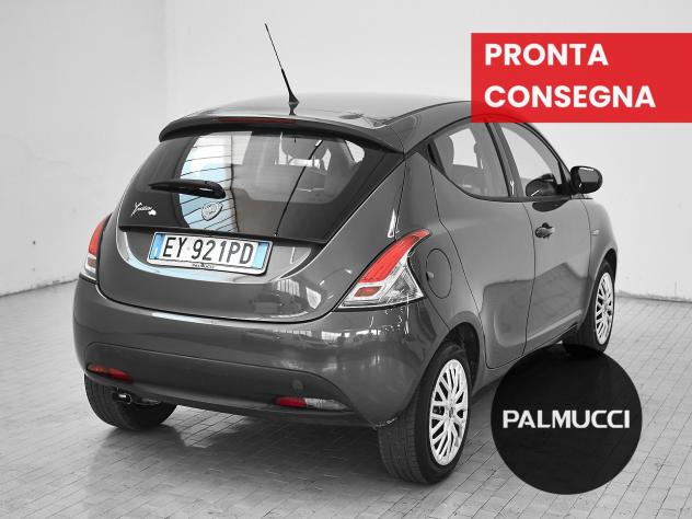 Lancia Ypsilon 1.2 69 cv Silver - Foto 4