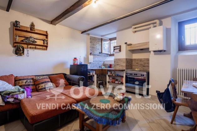 Casa indipendente di 315 m² con 5 locali in vendita a Cuvio - Foto 2
