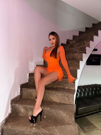 Dolcissimi massaggi corpo a corpo e con i piedini - Foto 5 Tel:3520749199
