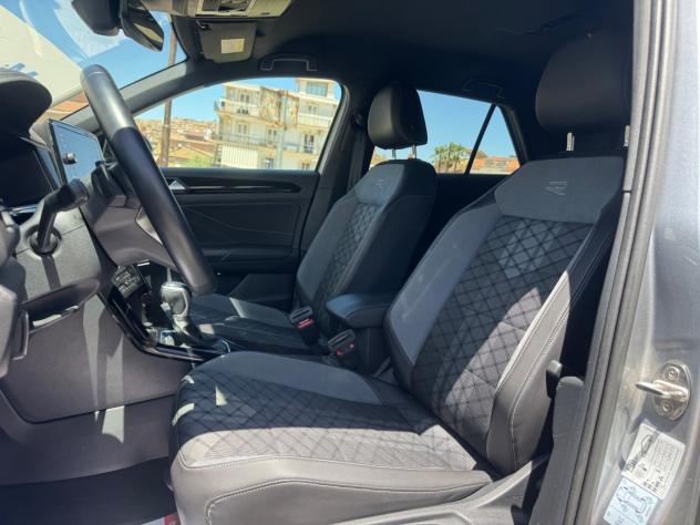 VOLKSWAGEN T-ROC 2.0 TDI 150 CV R-LINE DSG FULL IVA - Foto 9