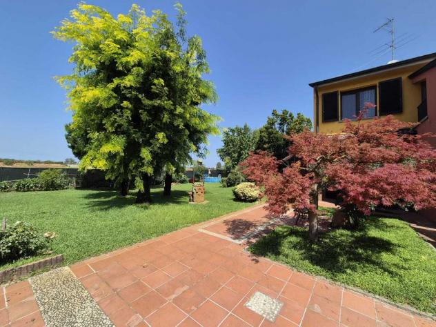 Villa a schiera in vendita a Sesto ed Uniti