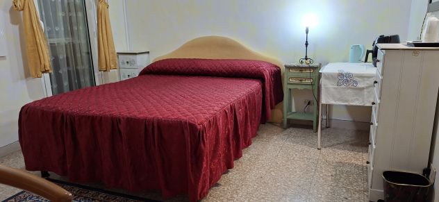 Roma Camera Matrimoniale affittasi