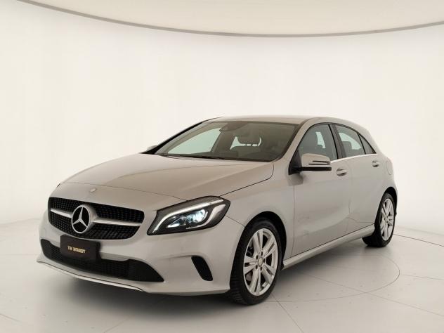 Mercedes-Benz A 200d Premium auto