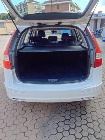 HYUNDAI i30 CW 1.4 Classic rif. 24043738 - Foto 8