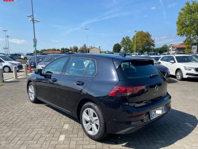 VOLKSWAGEN Golf 1.0 eTSI EVO DSG Life rif. 24059193 - Foto 5