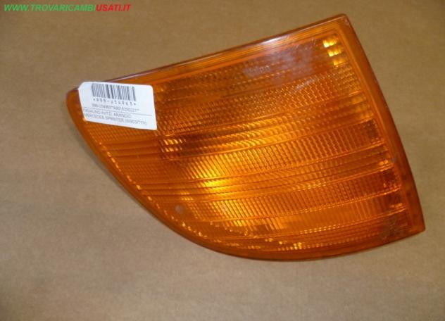 FANALINO ANT.D. ARANCIO MERCEDES SPRINTER (W903/T1N)  Parti elettriche  Fanaleria  Proiettori  Fanalino comple MERCEDES - SPRINTER - 01-03-1995 - 01-0