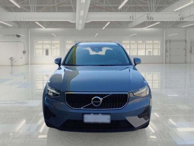 Volvo XC40 T2 ESSENTIAL SUV - Foto 2