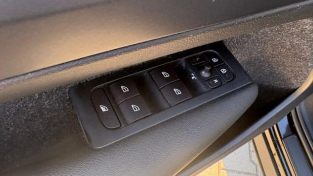 VOLVO XC40 D3 GEARTRONIC ** UNICO PROPRIETARIO ** rif. 24054311 - Foto 8