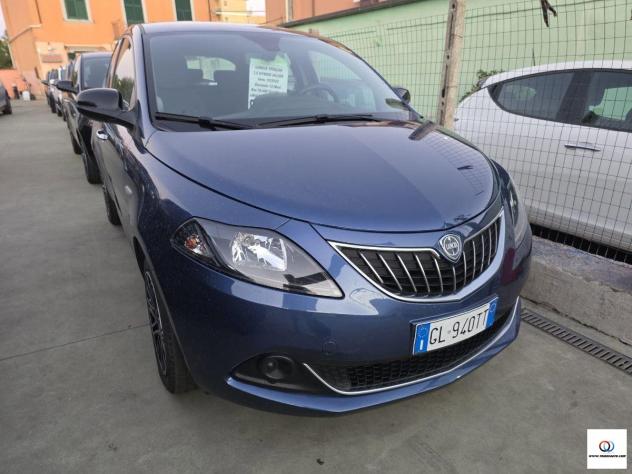 LANCIA - Ypsilon - 1.0 FireFly 5p. S&S Hybrid Silver