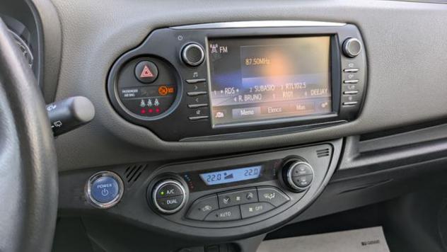 TOYOTA Yaris 1.5H 73cv rif. 23820475 - Foto 10
