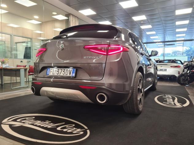 Alfa Romeo Stelvio 2.2 Turbodiesel 210 CV AT8 Q4 Super - Foto 6
