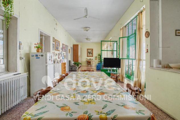 Casa indipendente di 301 m² con più di 5 locali in vendita a Pulsano - Foto 10