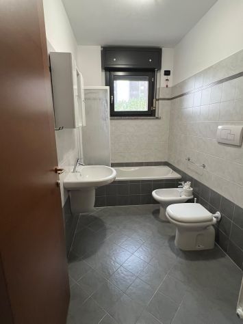 Trilocale a 10min dalla fermata M3 Comasina - Foto 2