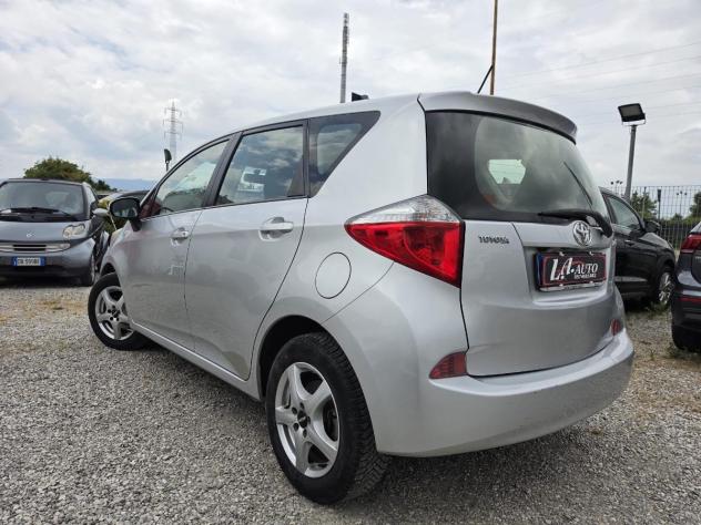 TOYOTA - Verso-S 1.4d Active mt - Foto 2