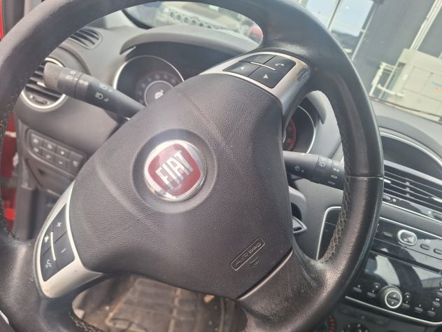 FIAT PUNTO 4A SERIE anno 2016 - Foto 9