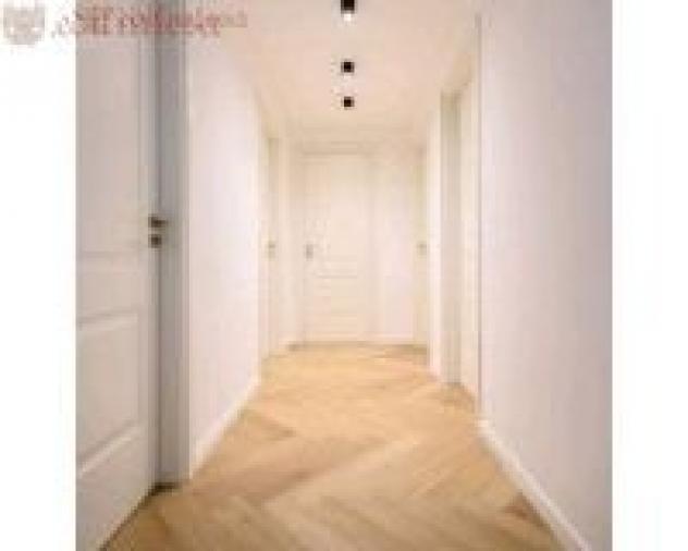 ELEGANTE TRILOCALE ULTIMO PIANO CON BELLISSIMO TERRAZZO - Foto 4