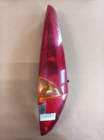 FANALE POST.D/LAMPADINA (-03/00) FRECCIA GIALLA INTERNO ROSSO MOD. 3P. 999-U1304794 Parti elettriche  Fanaleria  Fanali  Fanale post. sx. FIAT - PUNTO
