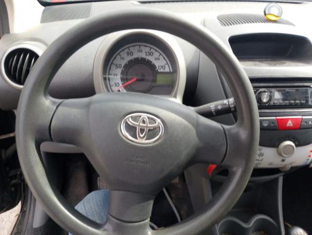 TOYOTA Aygo 1.0 12V VVT-i 5 porte Now rif. 23887741 - Foto 9
