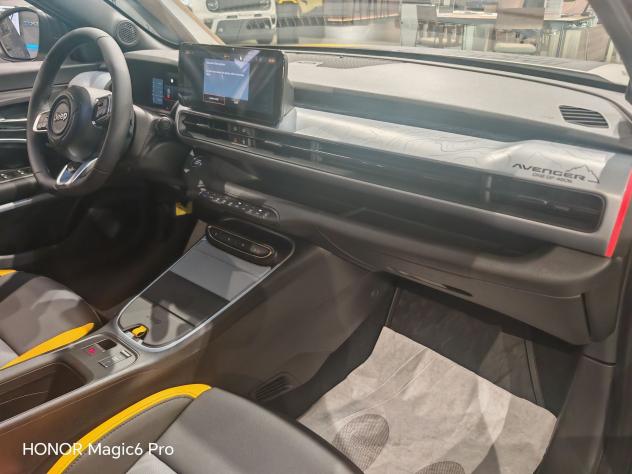 Jeep Avenger 4xe Hybrid 1.2 MHEV 4xe The North Face - Foto 6