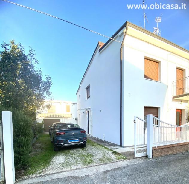 Villa bifamiliare 5 locali - Rif. 1043