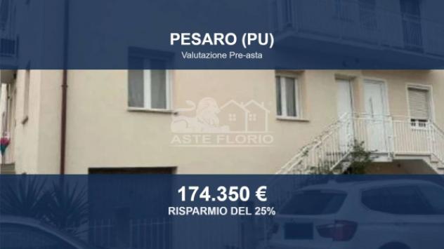 Immobile in asta di 172 m² con più di 5 locali e box auto in vendita a Pesaro