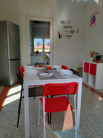 STANZA SINGOLA TUTTO INCLUSO PARMA CENTRO SOLO RAGAZZE - Foto 4