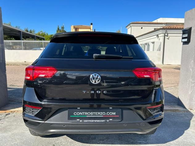 Volkswagen T-Roc 1.0 TSI 115 CV - Foto 9
