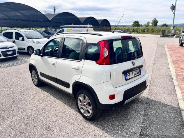 FIAT Panda 1.3 MJT 95 CV S&S 4x4 - Foto 4