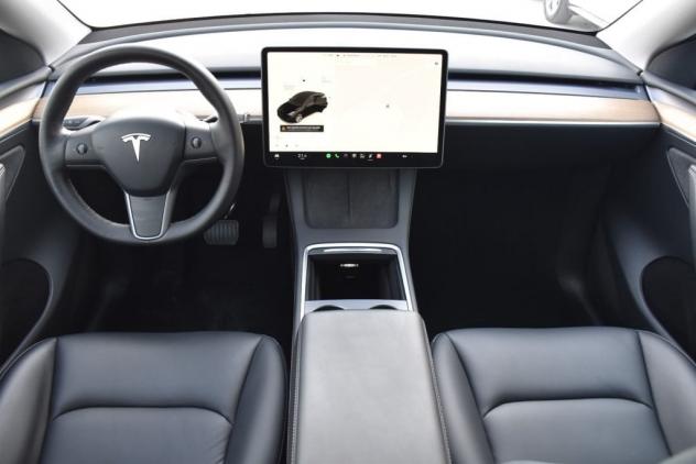 Tesla Model Y Long Range Dual Motor AWD - Foto 7