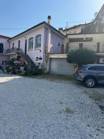 Appartamento in vendita a Lucca 320 mq Rif: 1421236