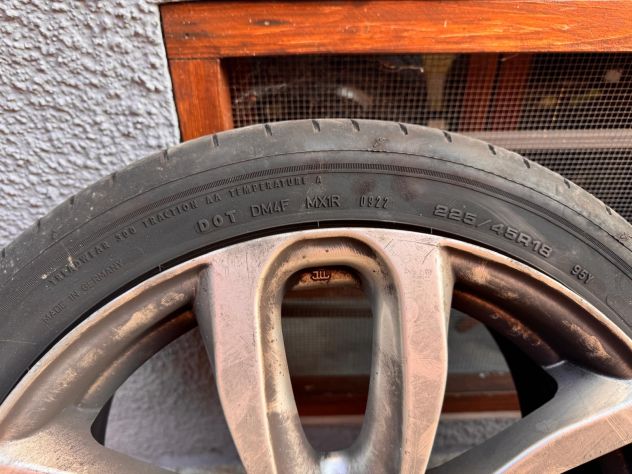 Vendo Set 4 Cerchi in Lega Originali BMW 18" — Pneumatici Goodyear 225/45 R18 95 - Foto 2
