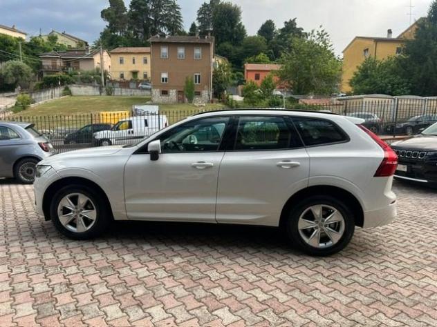 VOLVO XC60 B4 (d) automatico Core rif. 23666297