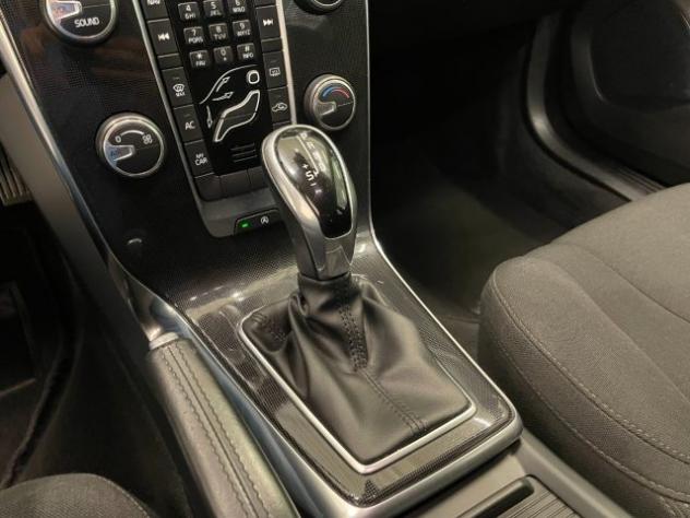 VOLVO V40 D2 2.0D Geartronic Aut. Business rif. 23922643 - Foto 8