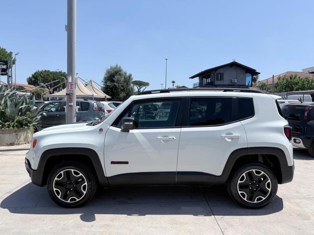 Jeep Renegade 2.0 Mjt 170CV 4WD Active Drive Low Trailhawk - Foto 6