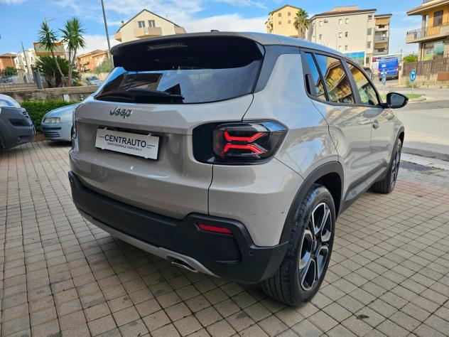 Jeep Avenger 1.2 Turbo 100 CV Summit - Foto 6