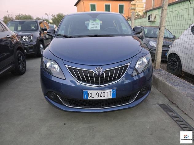 LANCIA - Ypsilon - 1.0 FireFly 5p. S&S Hybrid Silver - Foto 3
