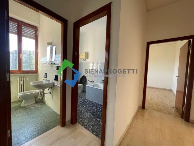 Via Perfetti a Siena. Grande Quadrilocale da 130 mq , 3 camere, 2 bagni, con Box e Posto Auto! - Foto 13