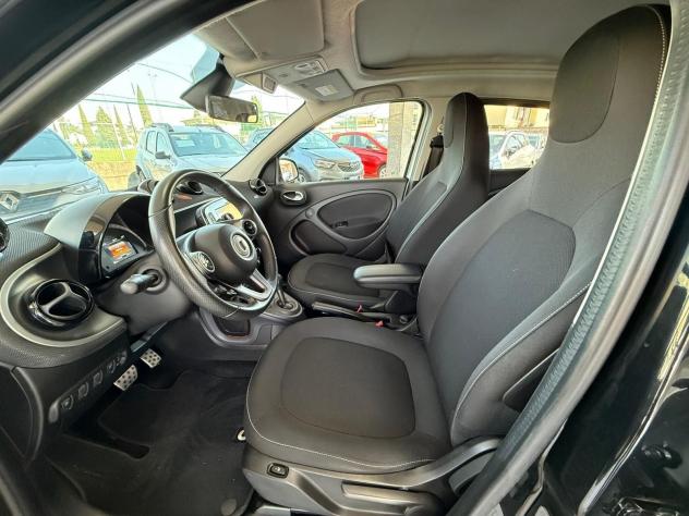 smart forfour 0.9 T 90CV Passion Twinamic , CAMBIO AUT - TETTO - Foto 10