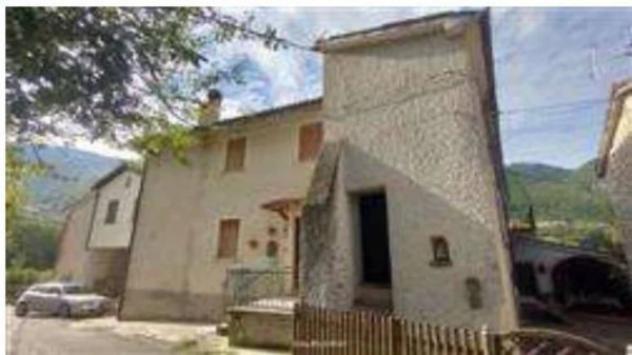 Immobile in asta di 126 m², box auto in vendita a Sefro - Foto 2