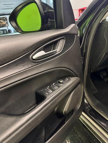 Alfa Romeo Stelvio 2.2 Turbodiesel 180 CV AT8 RWD Executive - Foto 10